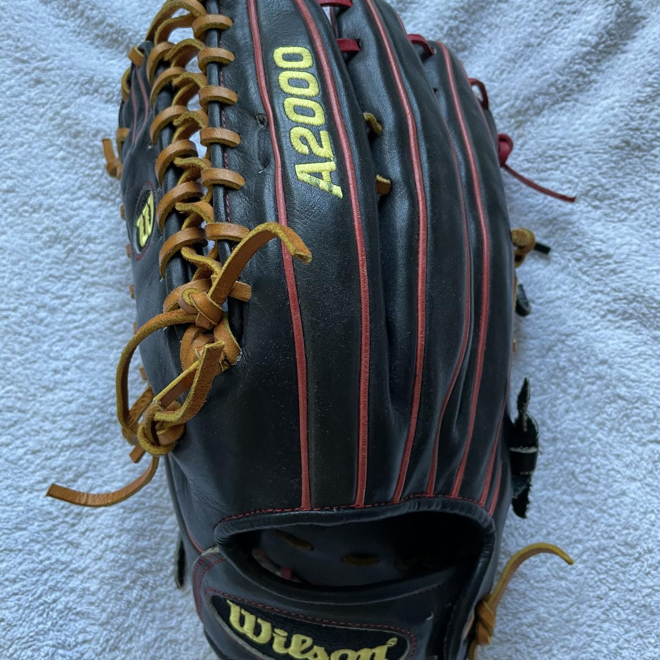 Black High School/College Outfield A2000 12.75" Baseball Glove