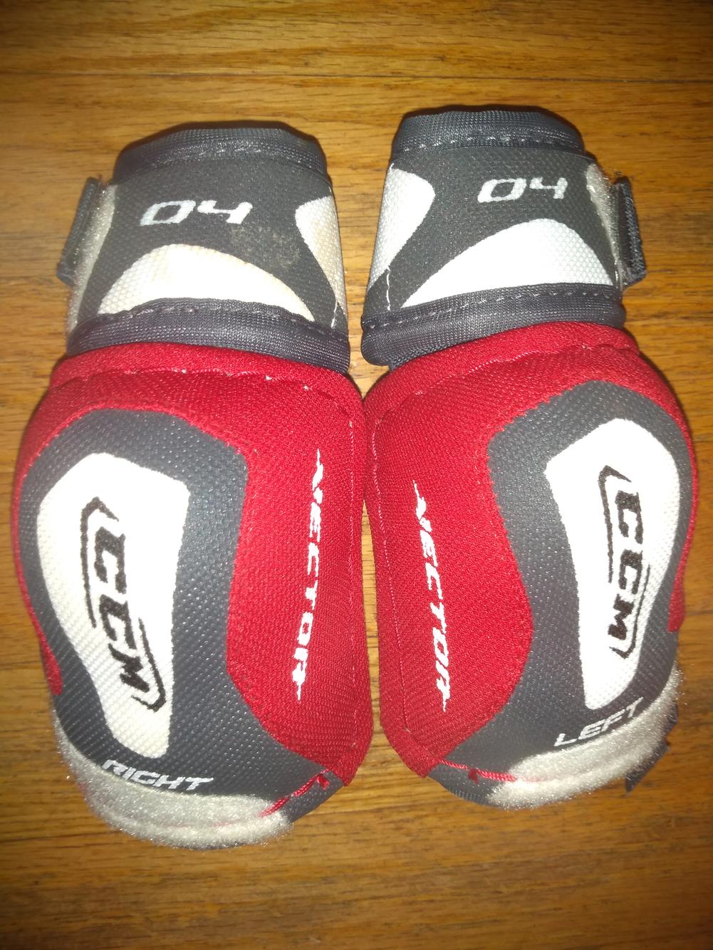 Used Youth Small CCM Elbow Pads SidelineSwap