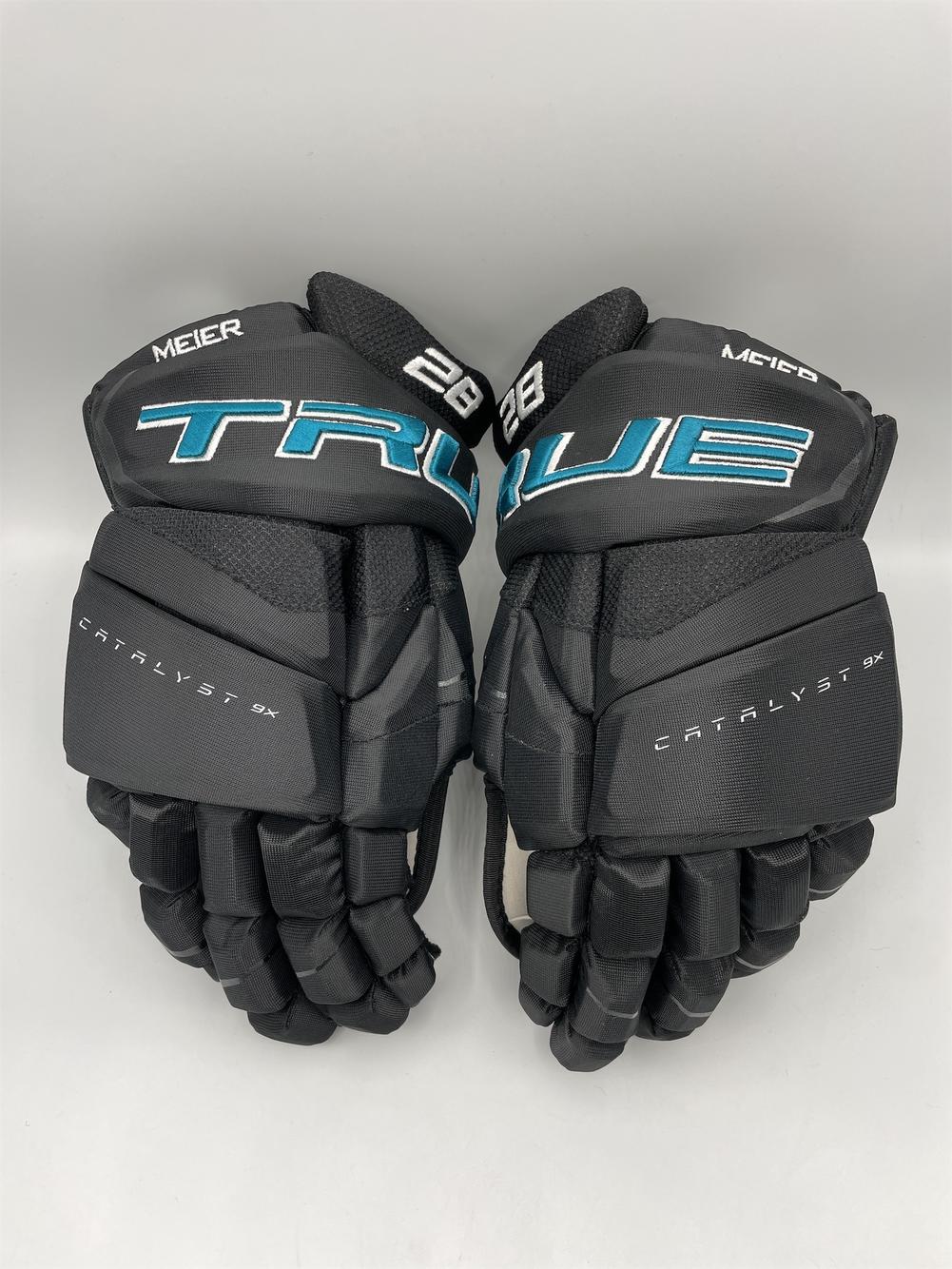 NEW True Catalyst 9X San Jose Meier Pro Stock Gloves 13.5 NEW True Catalyst 9X San Jose Meier Pro Stock Gloves 13.5