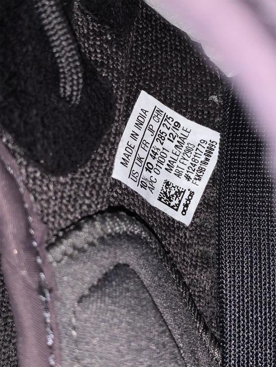 apc 011001 yeezy