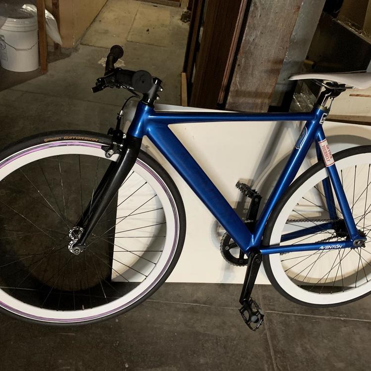 Men S 18 Aventon Motaro 52cm Road Bike Sidelineswap