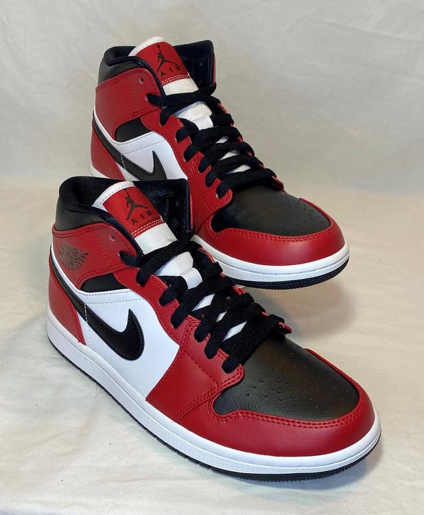 jordan 1 black toe chicago