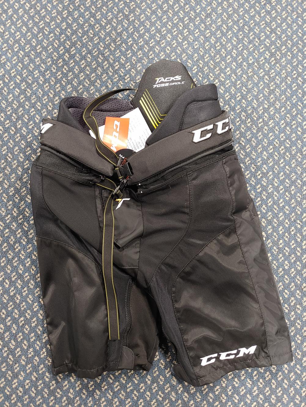 New Junior CCM Tacks 7092 Girdle SidelineSwap