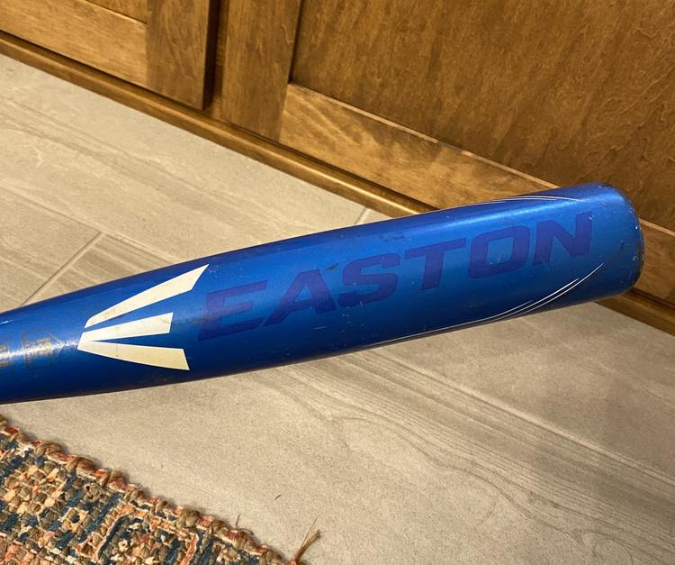 Blue Easton (11) 15 oz 26" Ghost Bat SidelineSwap