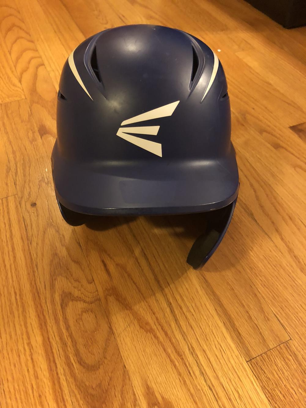 Easton Elite X Youth Baseball/Softball Helmet. SidelineSwap