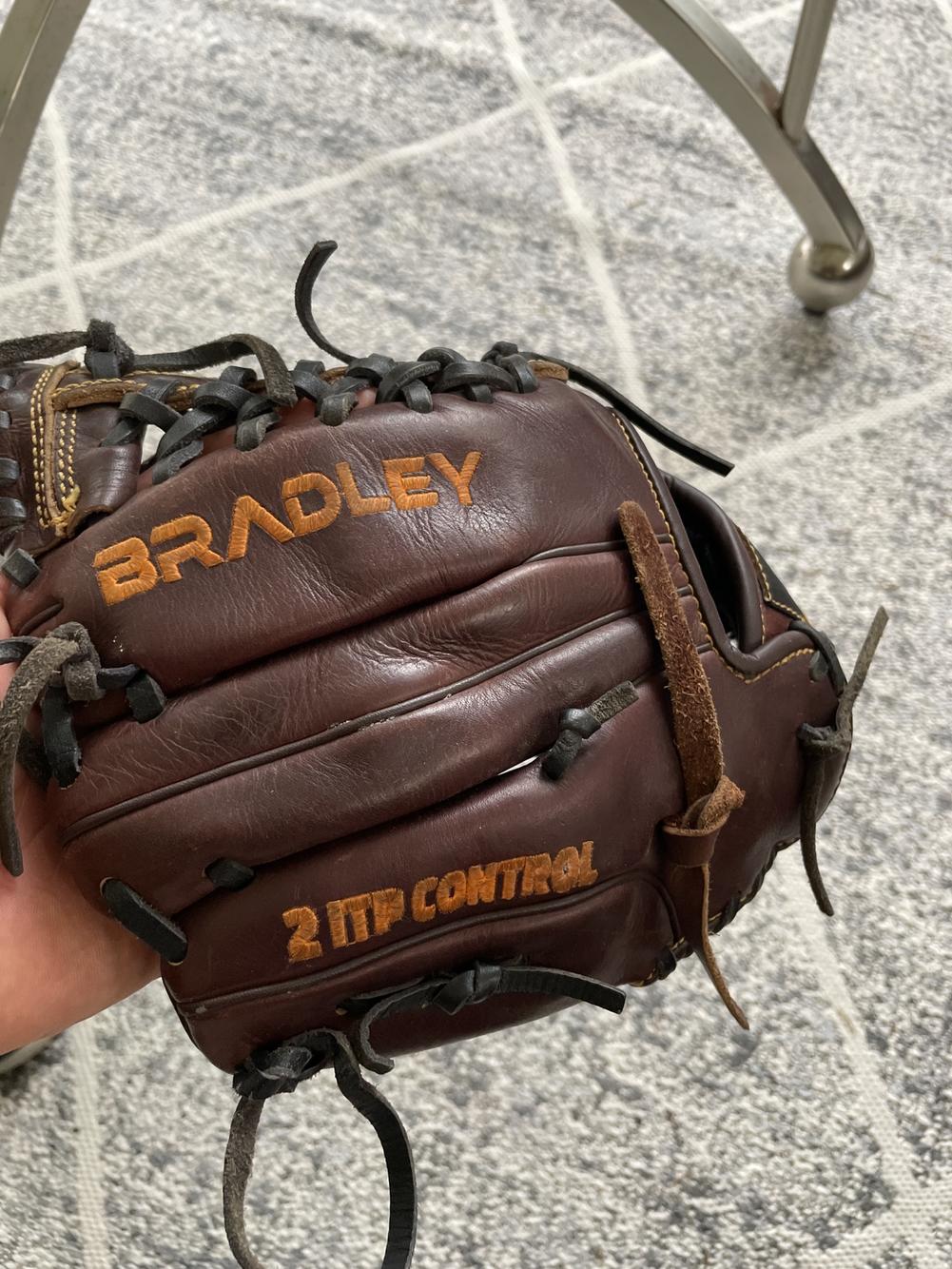 Bradley Igniter Series Youth Baseball Glove SidelineSwap
