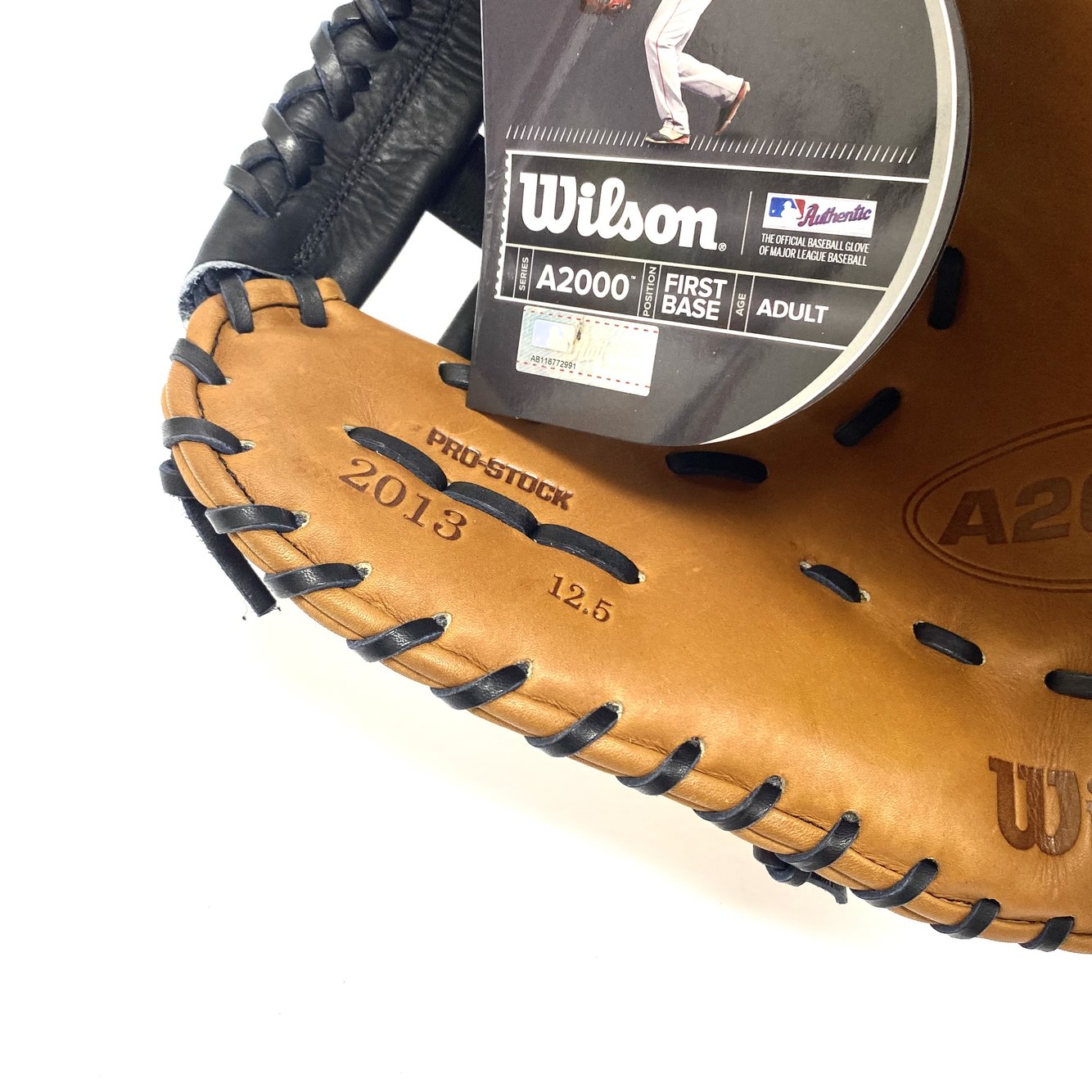 New Wilson A2000 2013 Adult First Base Baseball Mitt Right Hand Throw