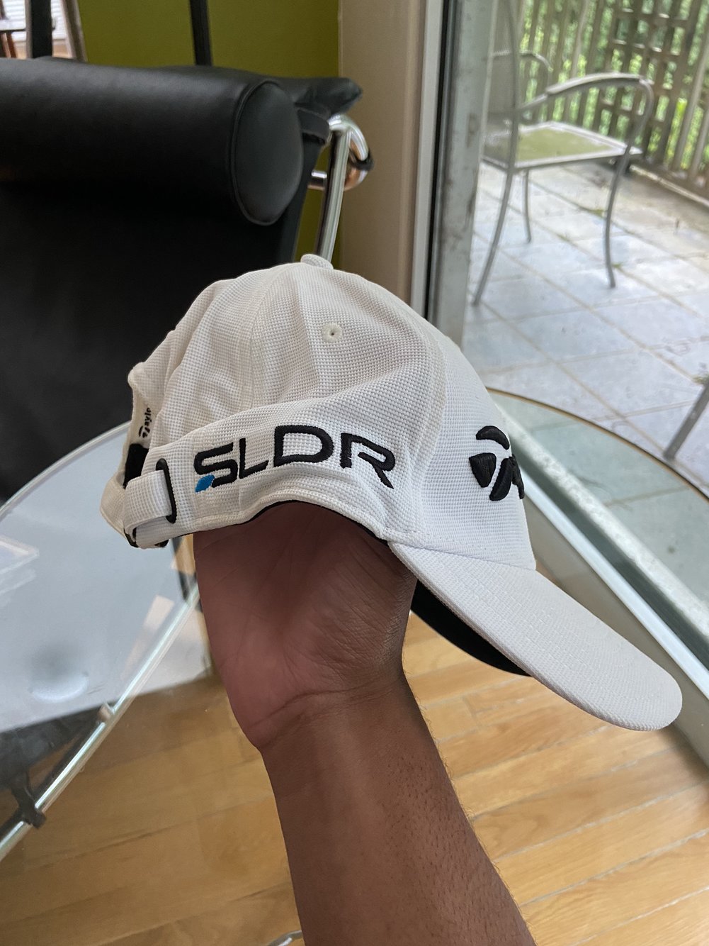 *USED* White TaylorMade Golf Hat SidelineSwap