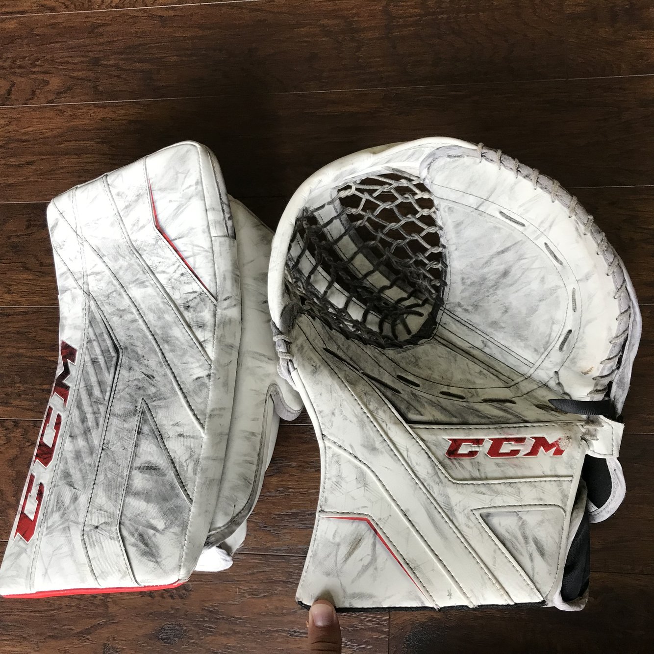CCM AXIS Pro Goalie Glove, & Blocker Set 580 break SidelineSwap