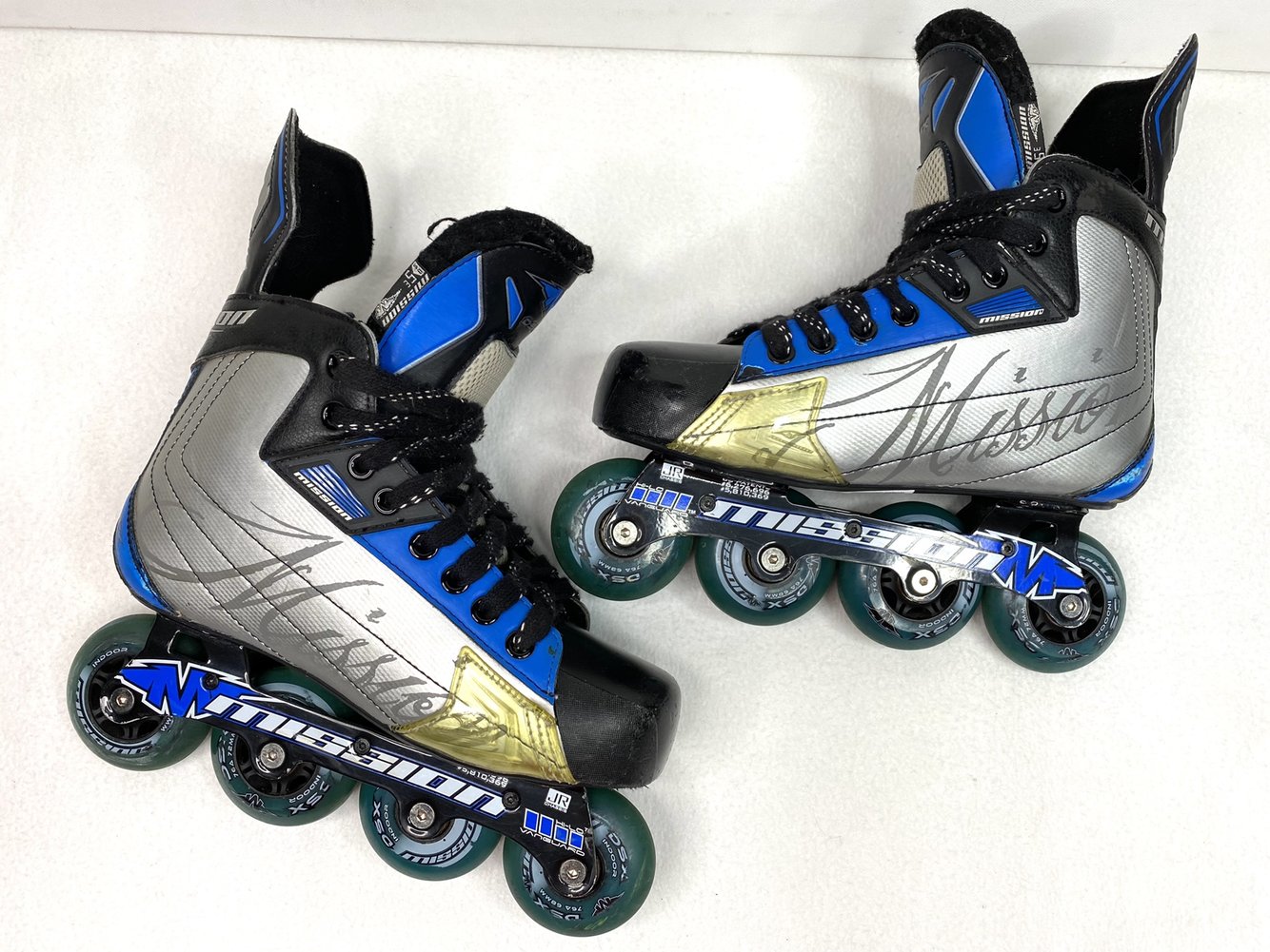 Mission DSX Inline Hockey Roller Skates Size 5E (6 US Men Shoe Size/ 7