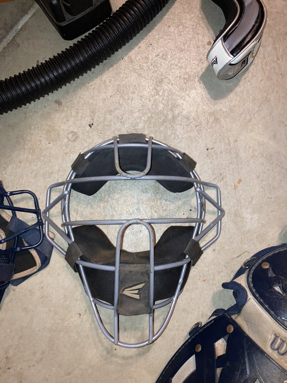Easton Catchers Mask SidelineSwap