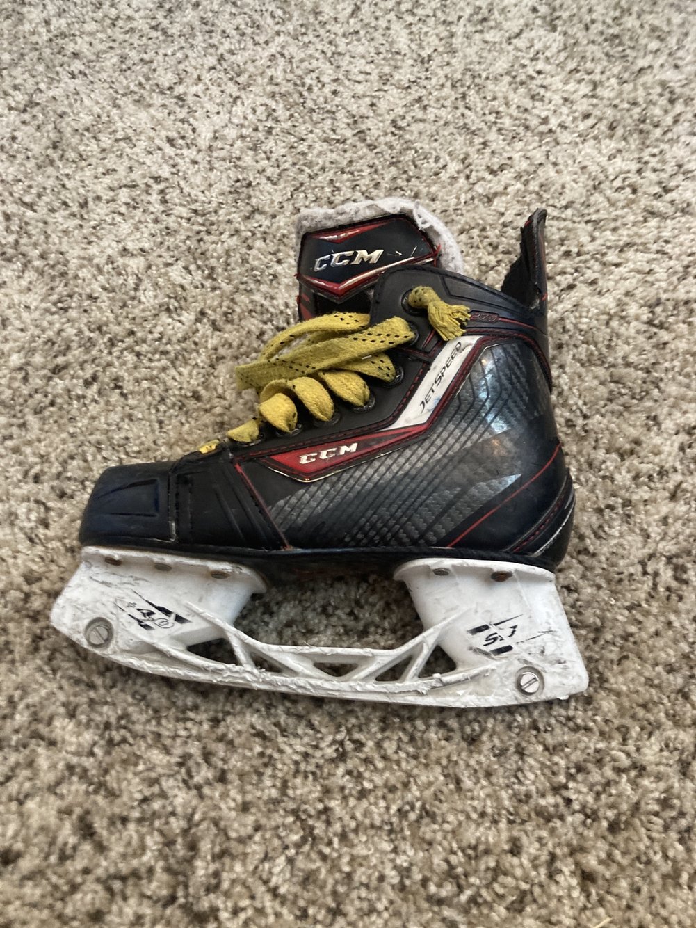CCM Jetspeed 270 Skates SidelineSwap