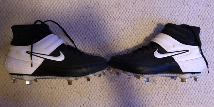 nike huarache baseball cleats 2009