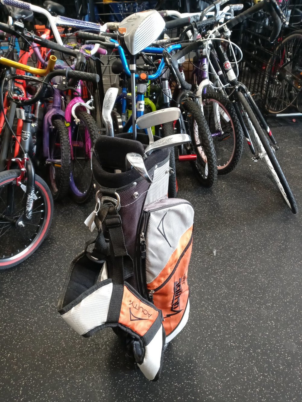acuity junior golf set