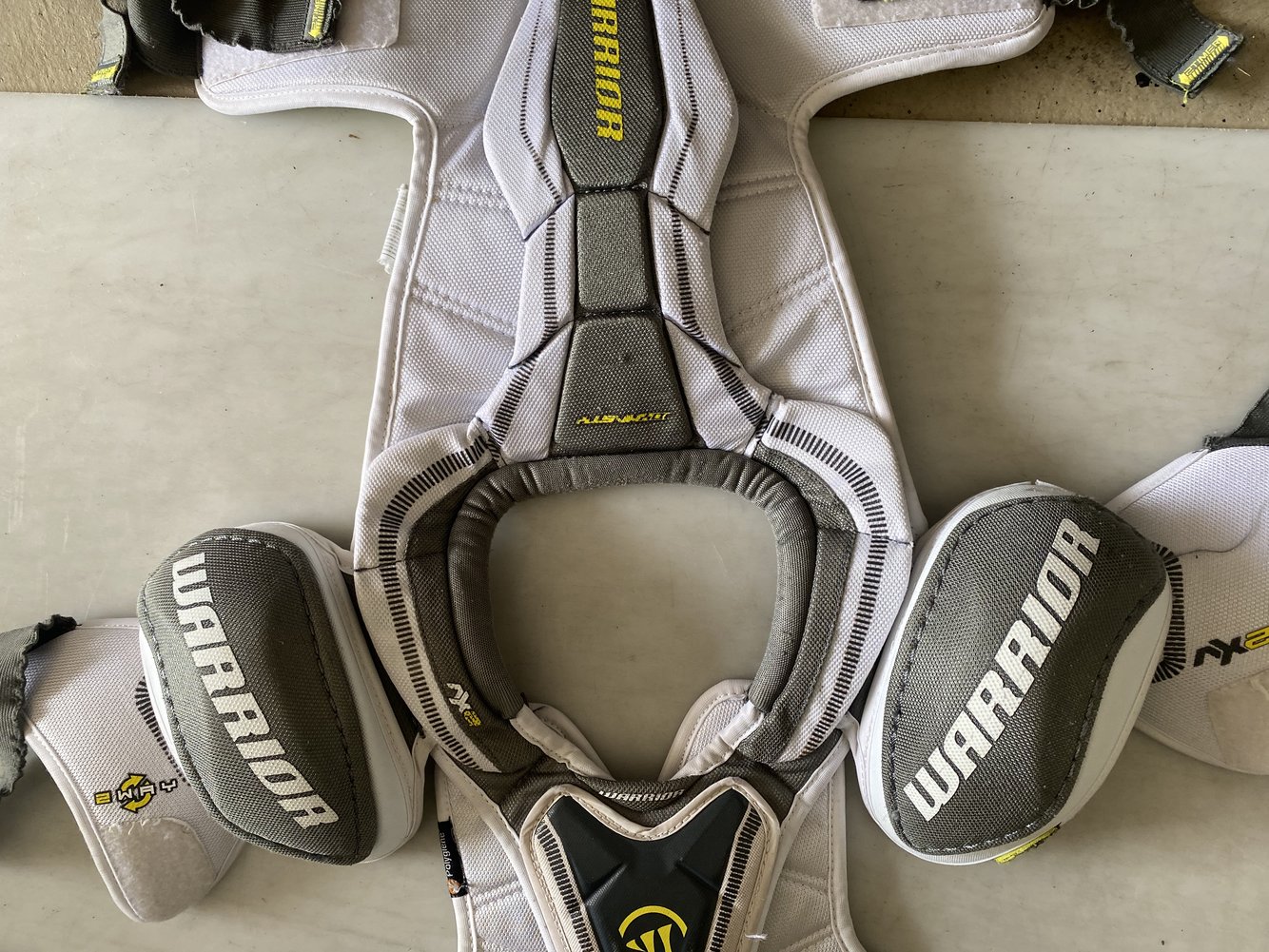 Used Junior Extra Large Warrior Shoulder Pads SidelineSwap
