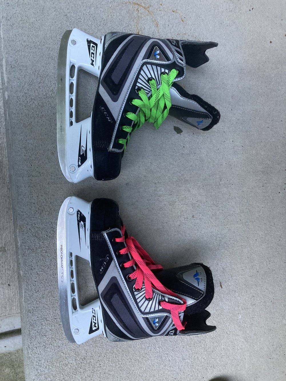 CCM Vector V05 Hockey Skates SidelineSwap