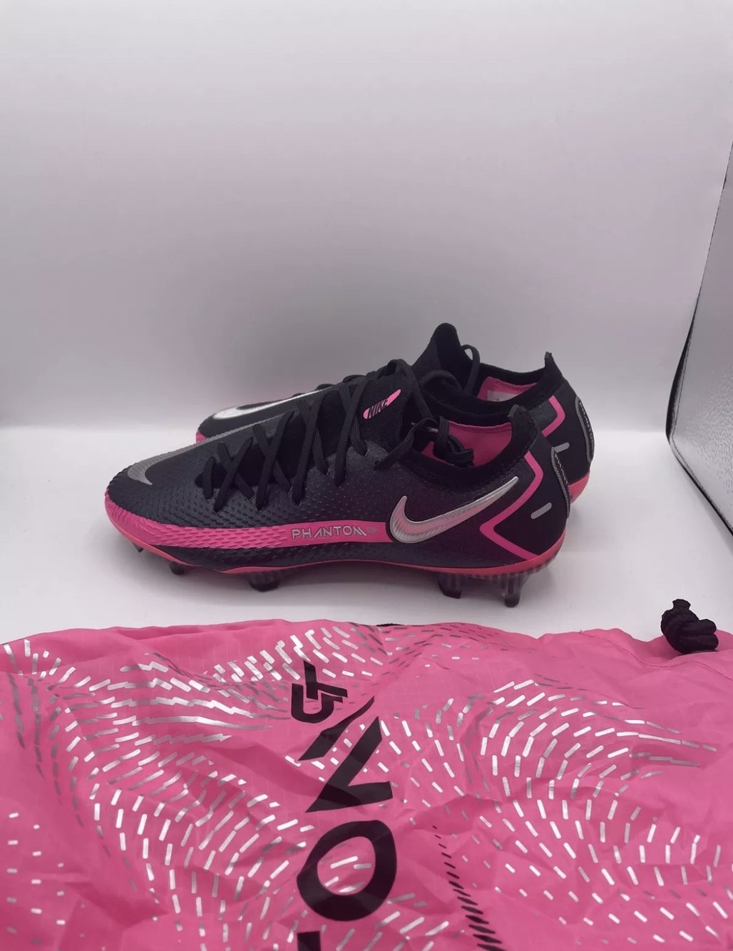 Nike Phantom GT Elite FG ACC Black Pink Blast Soccer Cleats