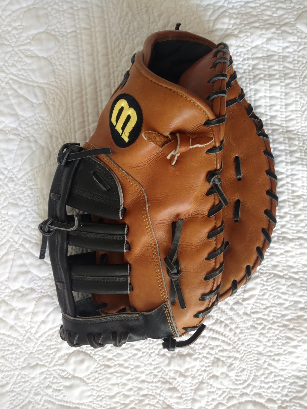 Wilson Left Handed First Base A2000 1613AG Pro Stock Baseball Glove 12.
