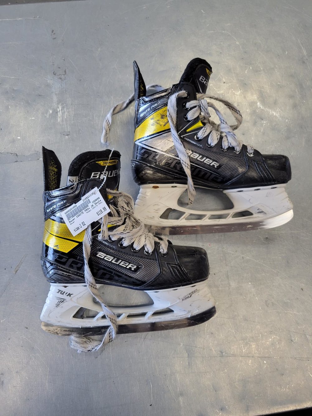 Used Bauer Ignite Pro+ Junior 02 Ice Skates Ice Hockey Skates