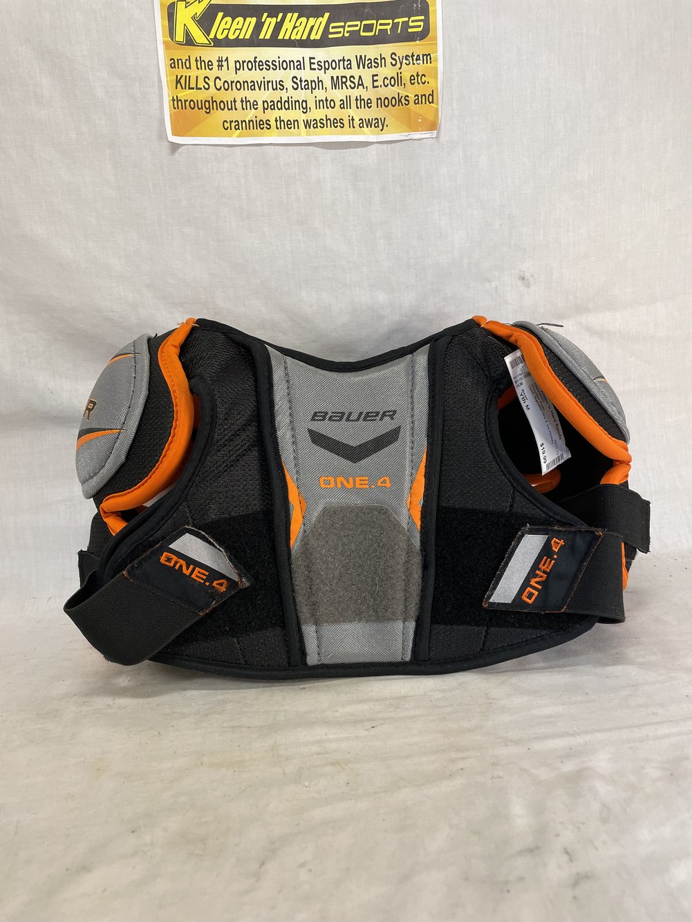 Used Bauer Supreme One.4 Size Yth M Ice Hockey Shoulder Pads SidelineSwap