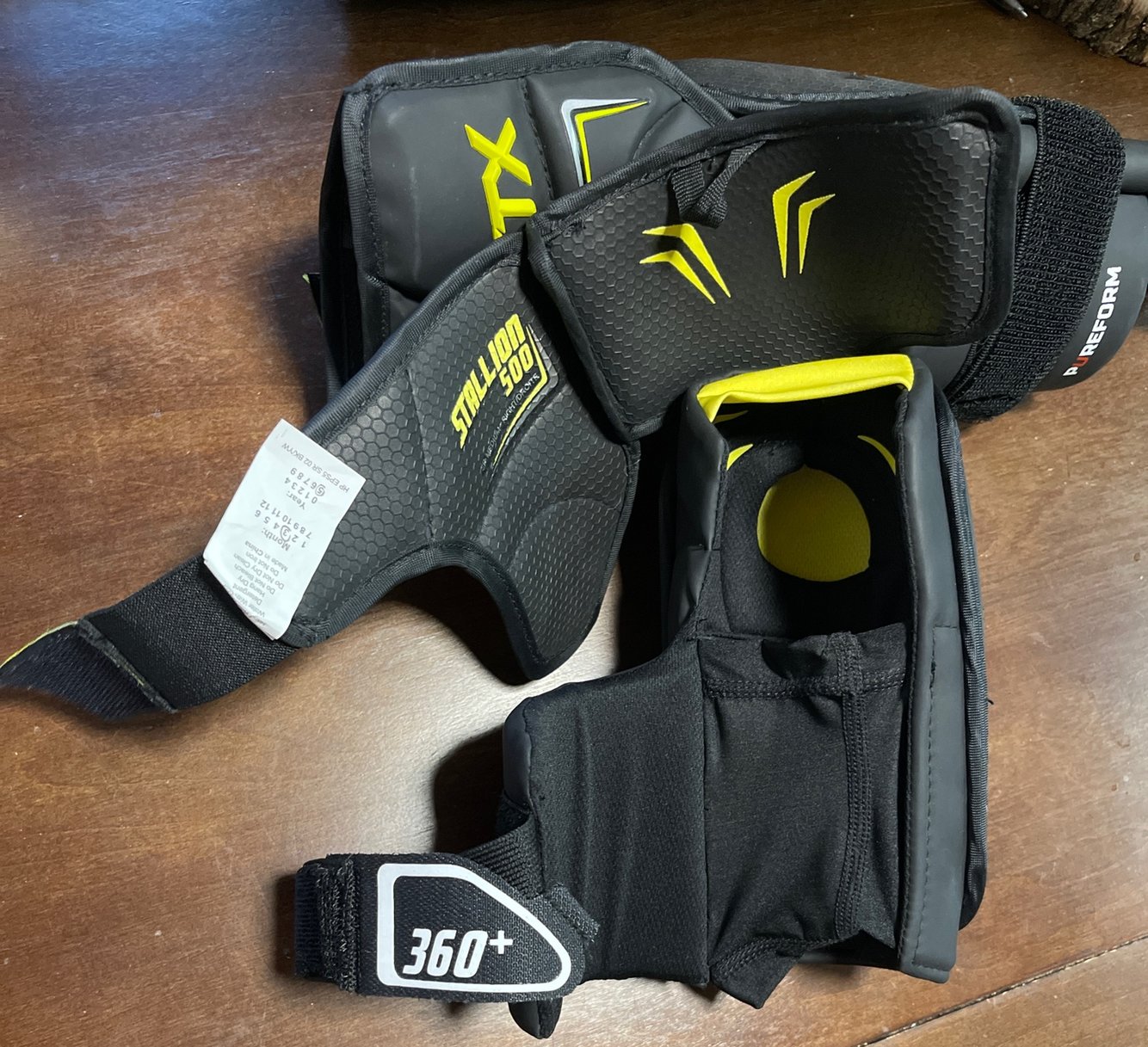 Senior Medium STX Stallion 500 Elbow Pads SidelineSwap
