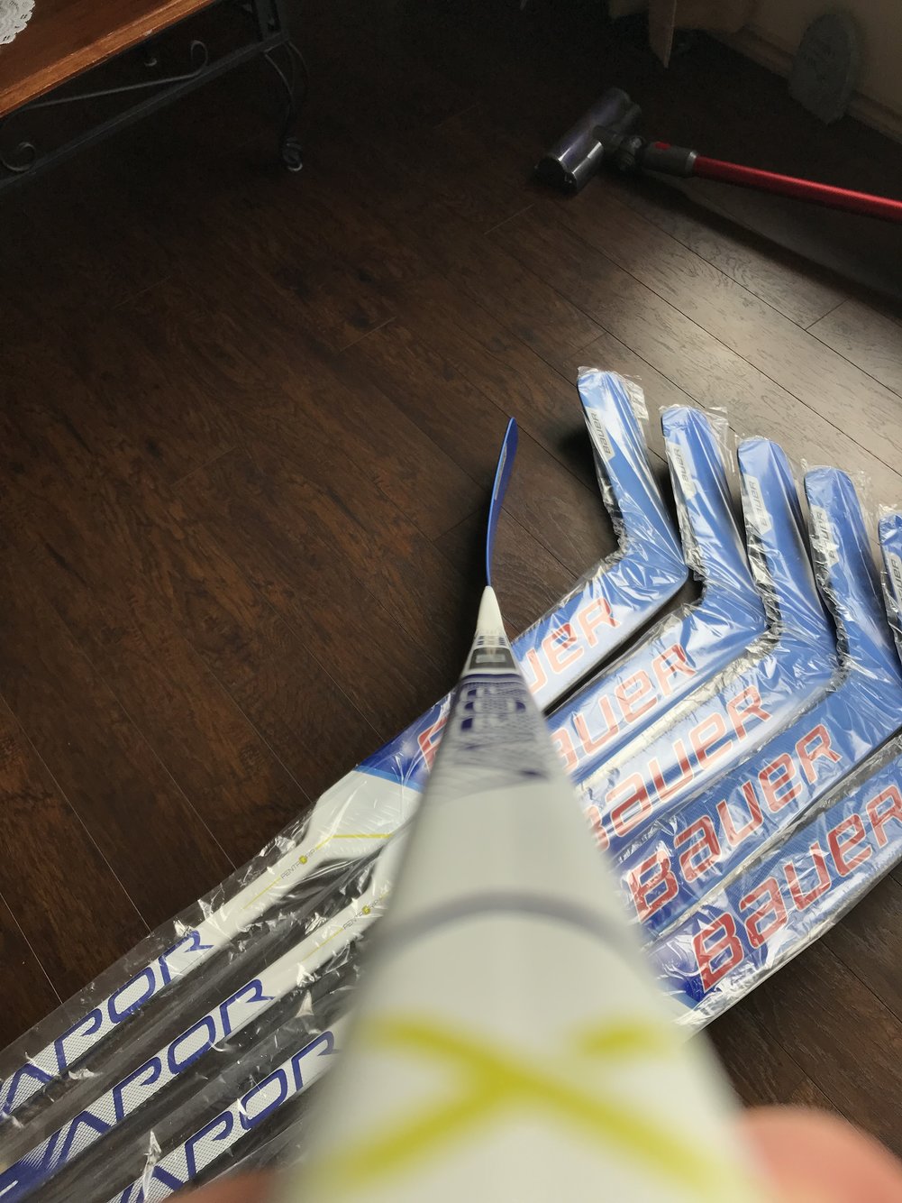 2 pack Pro Stock Bauer Vapor Hyperlite Goalie Sticks 27” SidelineSwap