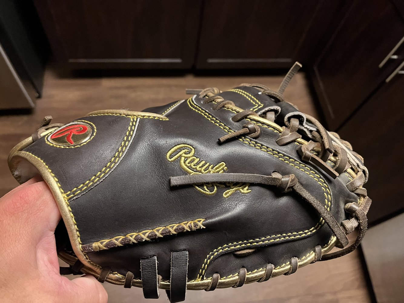 Rawlings Gold Glove Catchers Mitt SidelineSwap