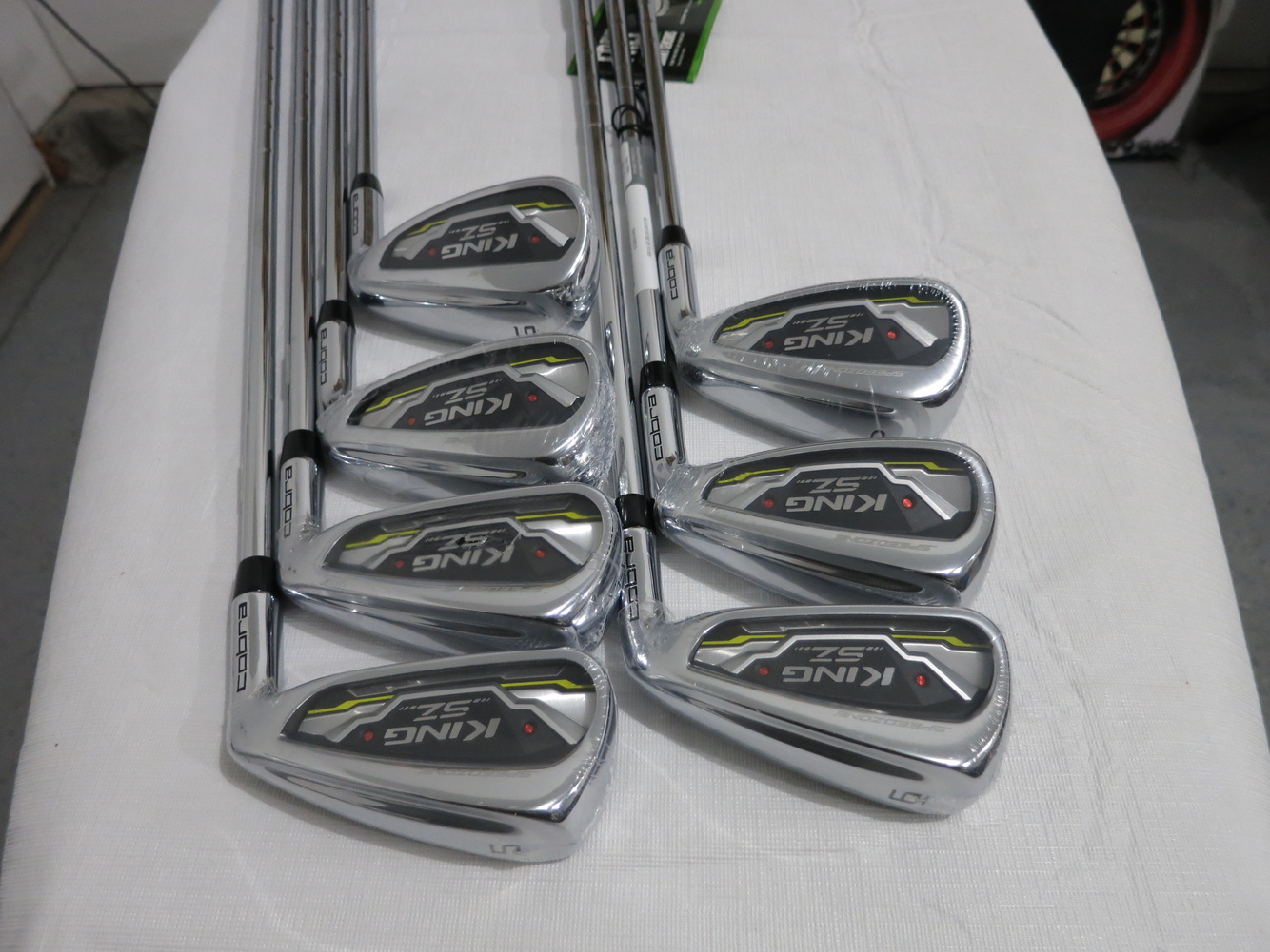 Cobra King Speedzone Iron Set SZ 5PW, GW KBS Tour 90 Regular Steel