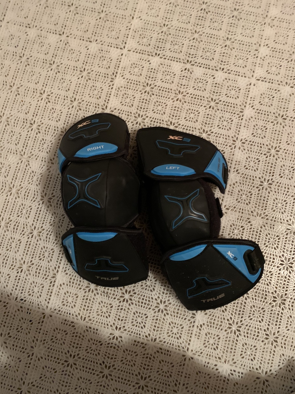 Senior Extra Large True Xc9 Elbow Pads SidelineSwap