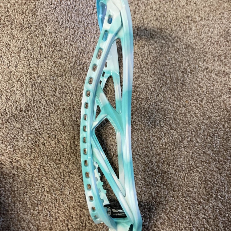 STX Surgeon 900 Lacrosse Heads Used and New on SidelineSwap