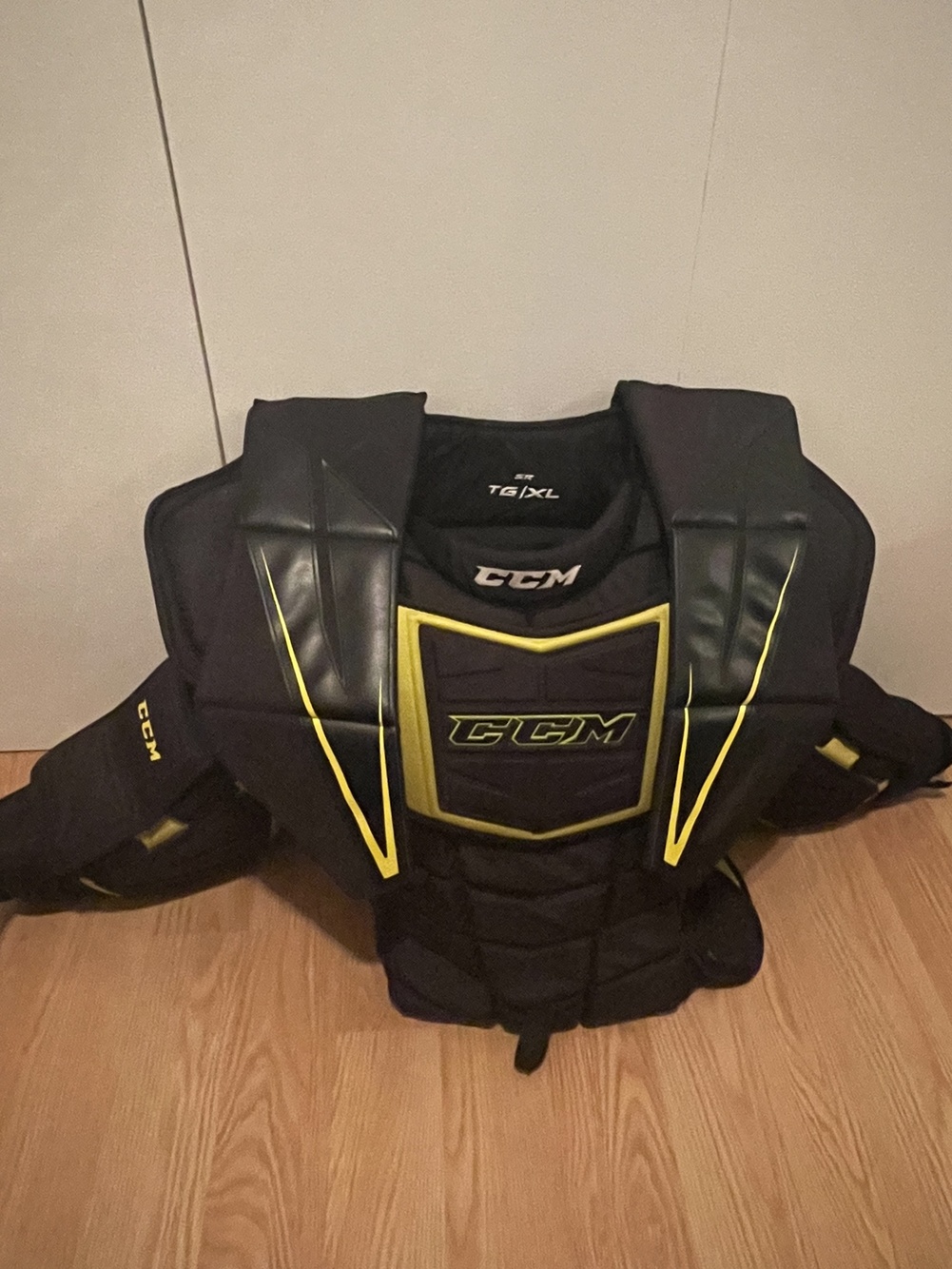 Senior XL CCM Premier Goalie Chest Protector SidelineSwap