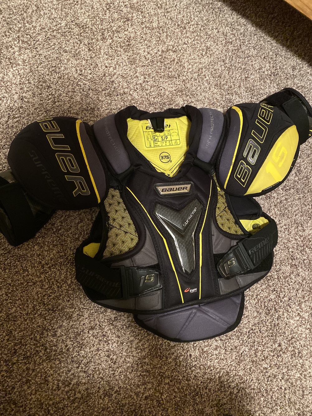 Senior Small Bauer Supreme 1S Shoulder Pads SidelineSwap