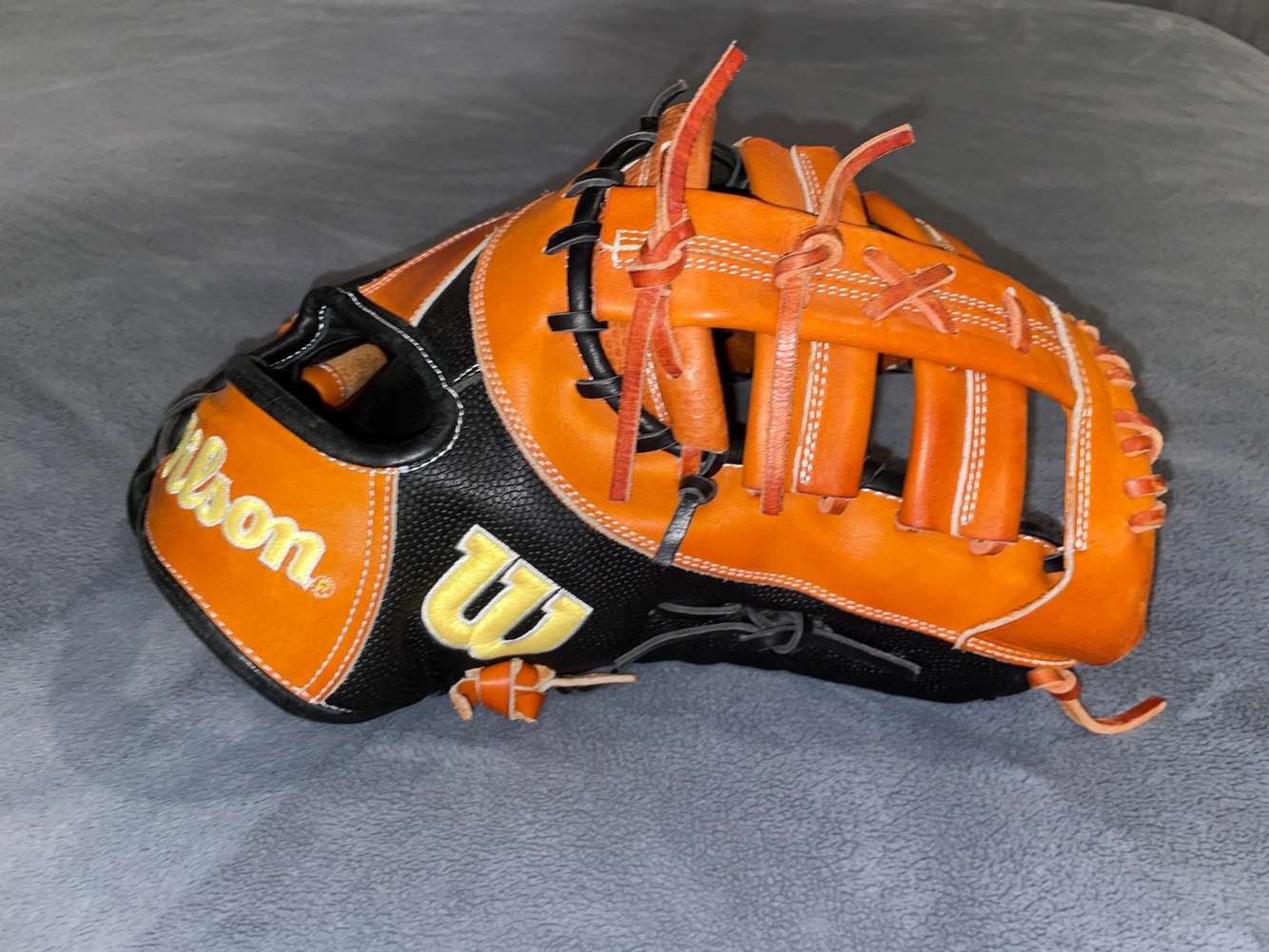 First Base 12.5" A2000 Baseball Glove SidelineSwap