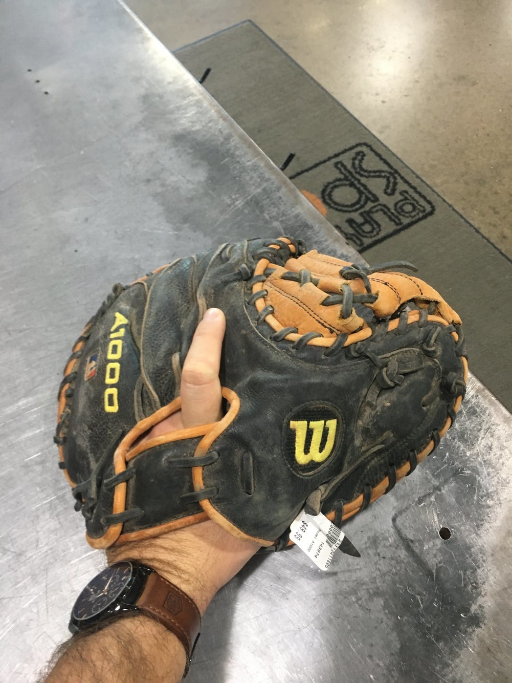 Used Wilson A1000 32" Baseball & Softball Catchers Gloves SidelineSwap