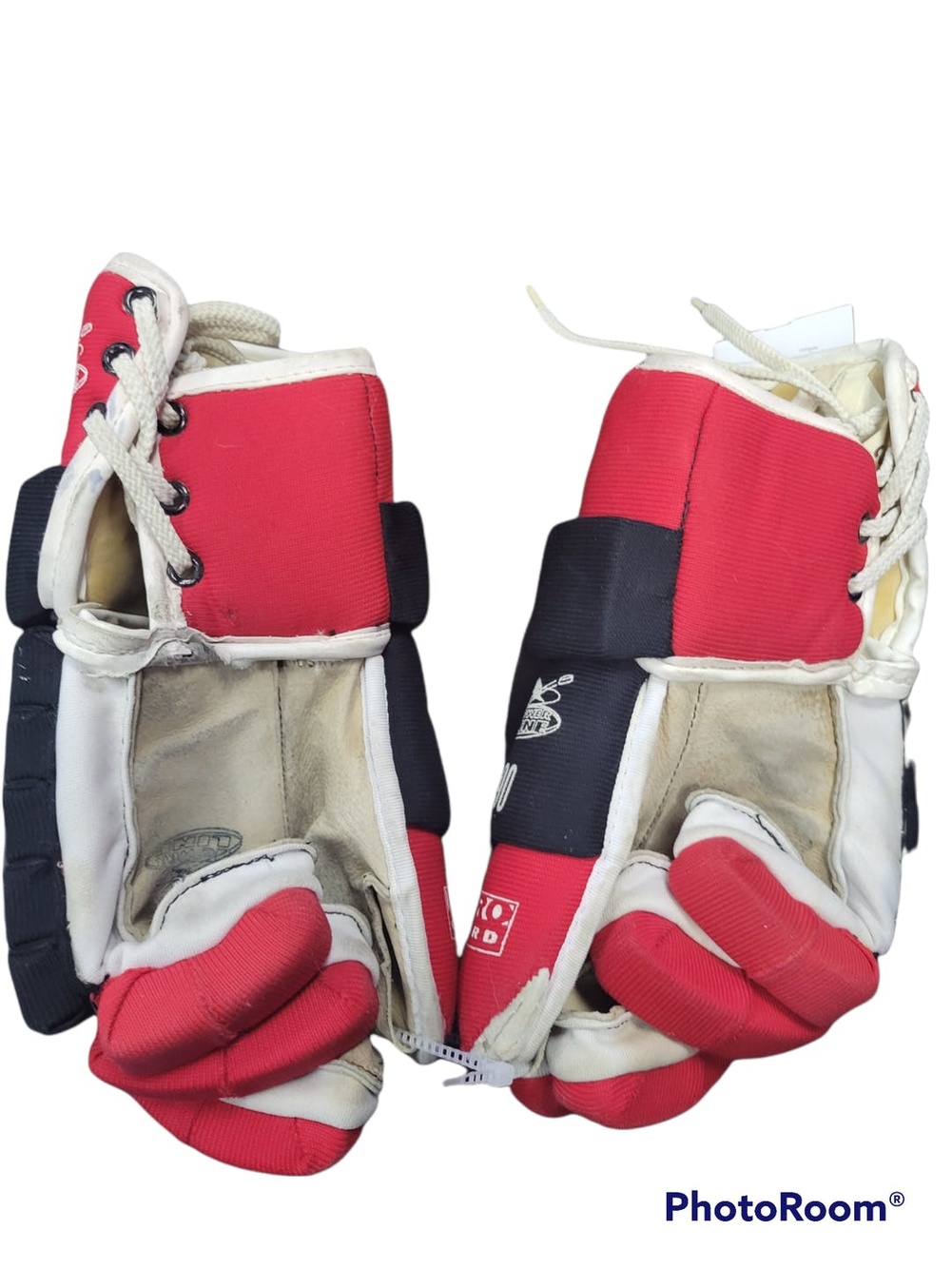 Used Ccm 90 15" Ice Hockey Gloves SidelineSwap
