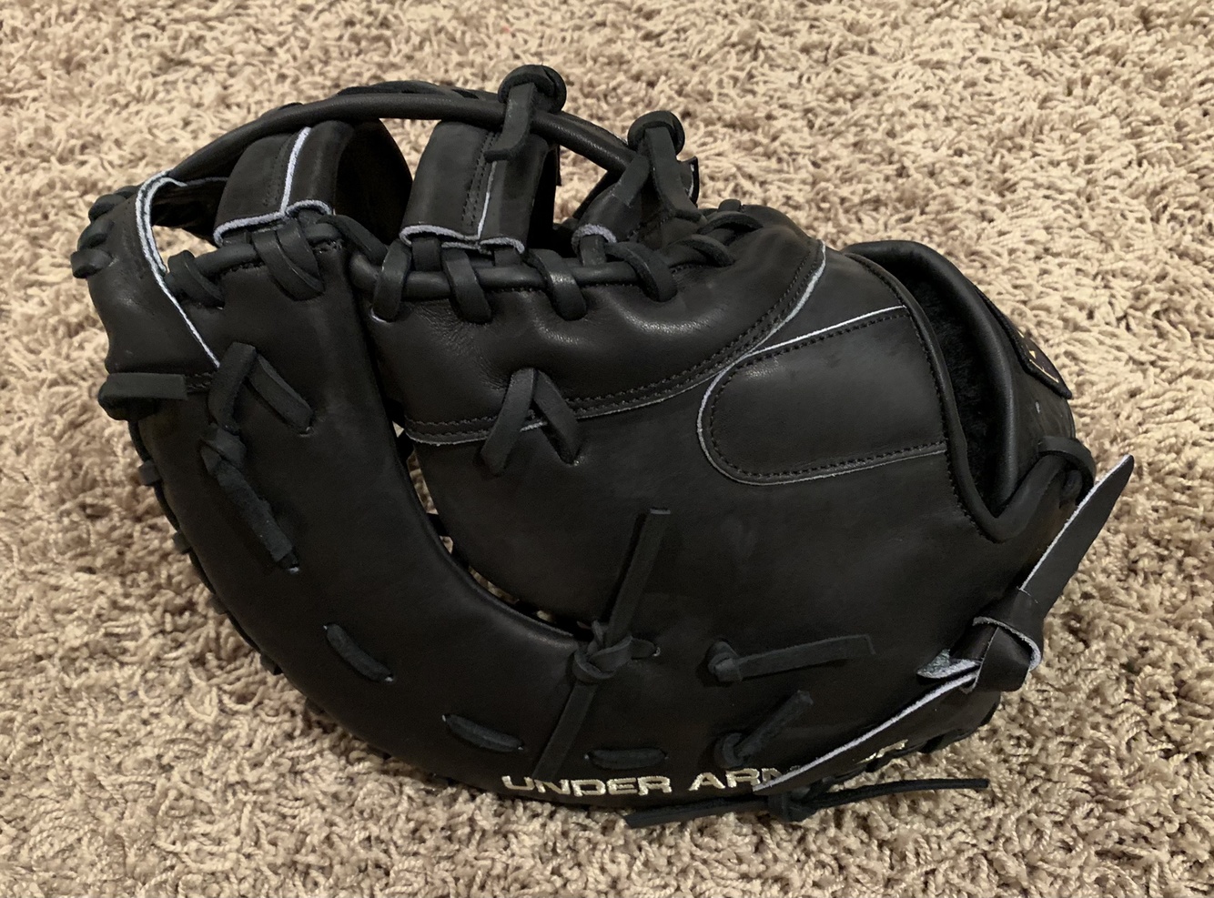 NEW Under Armour Flawless First Base Mitt 13” RHT SidelineSwap