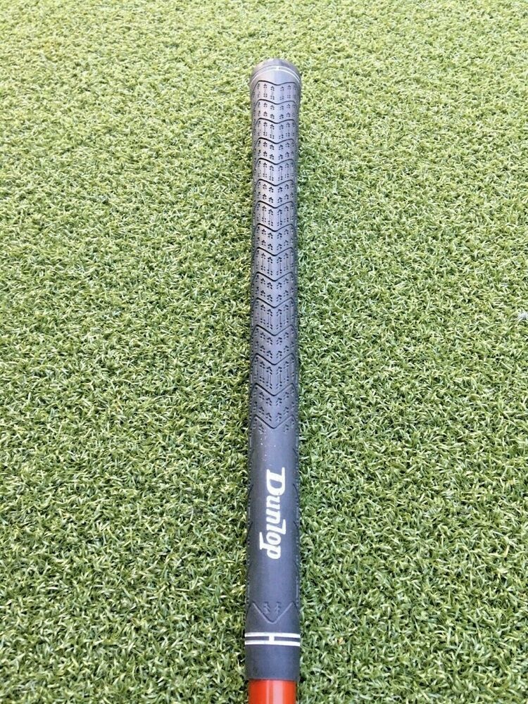 Dunlop Explosive Distance Pitching Wedge / RH / Ladies Graphite 34" / mm8810 SidelineSwap