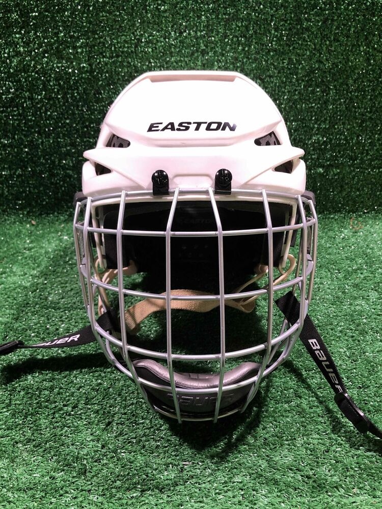 Easton E300 Hockey Helmet Medium SidelineSwap