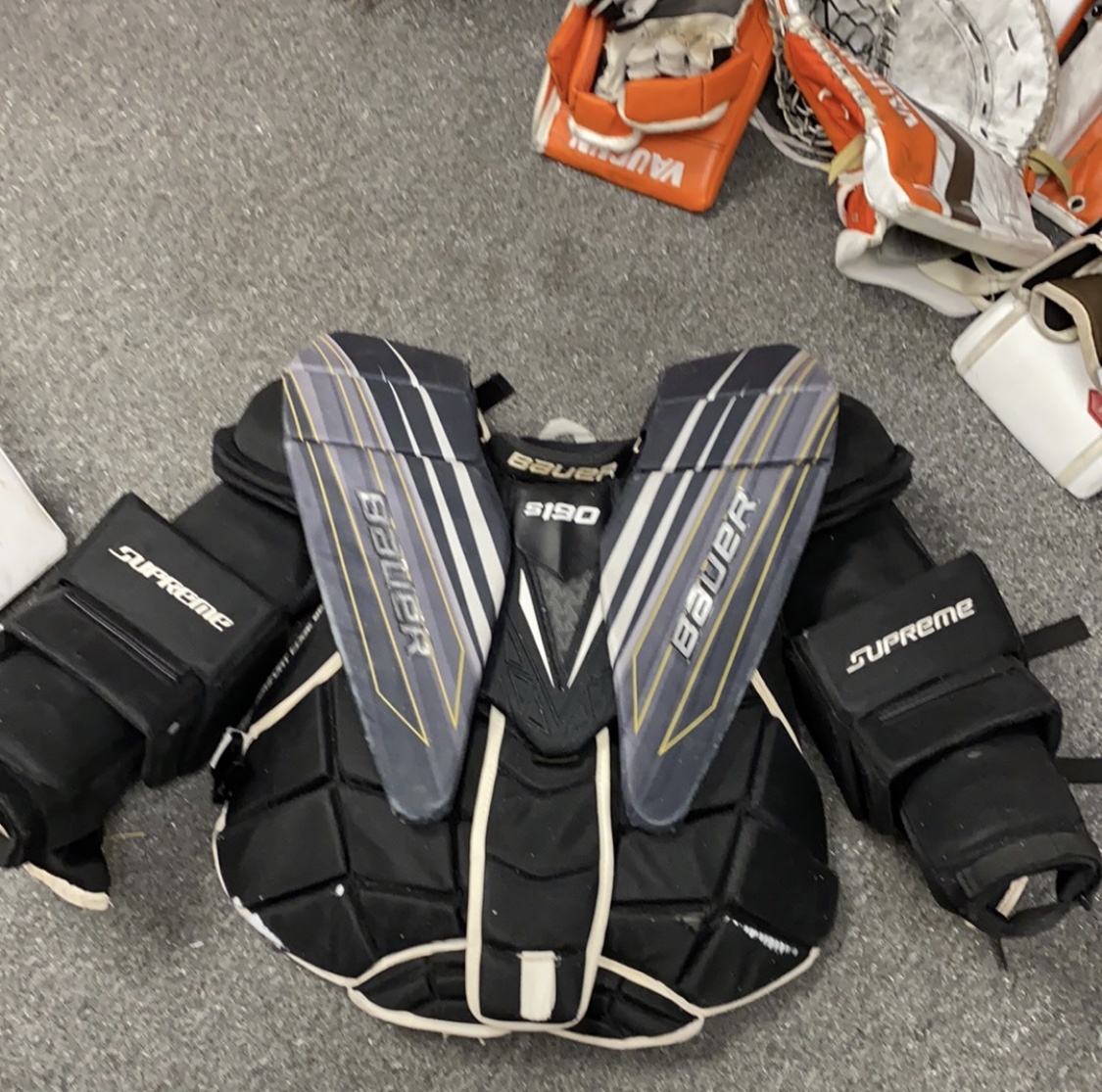 Used Large Bauer Pro Stock Supreme S190 Goalie Chest Protector