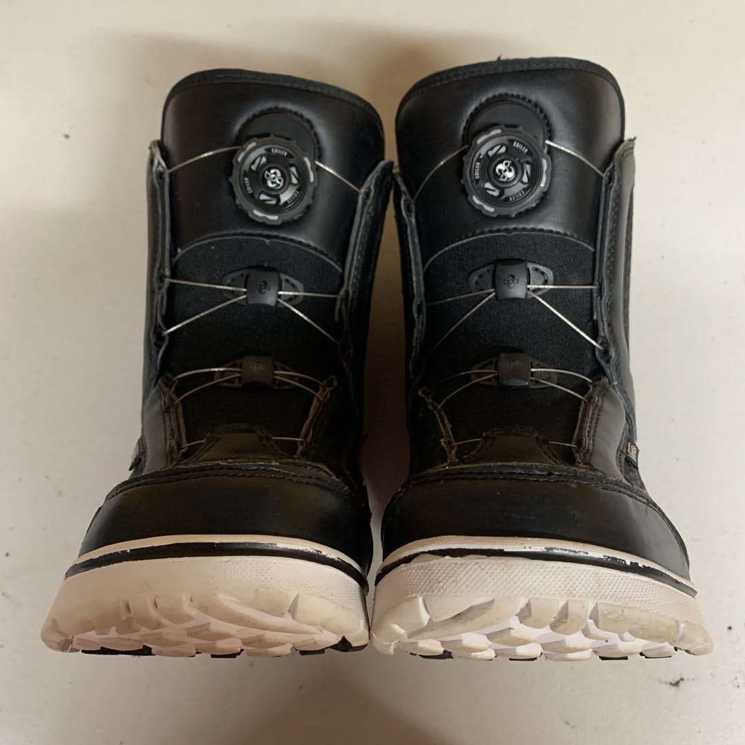 vans tri fit x snowboard boots