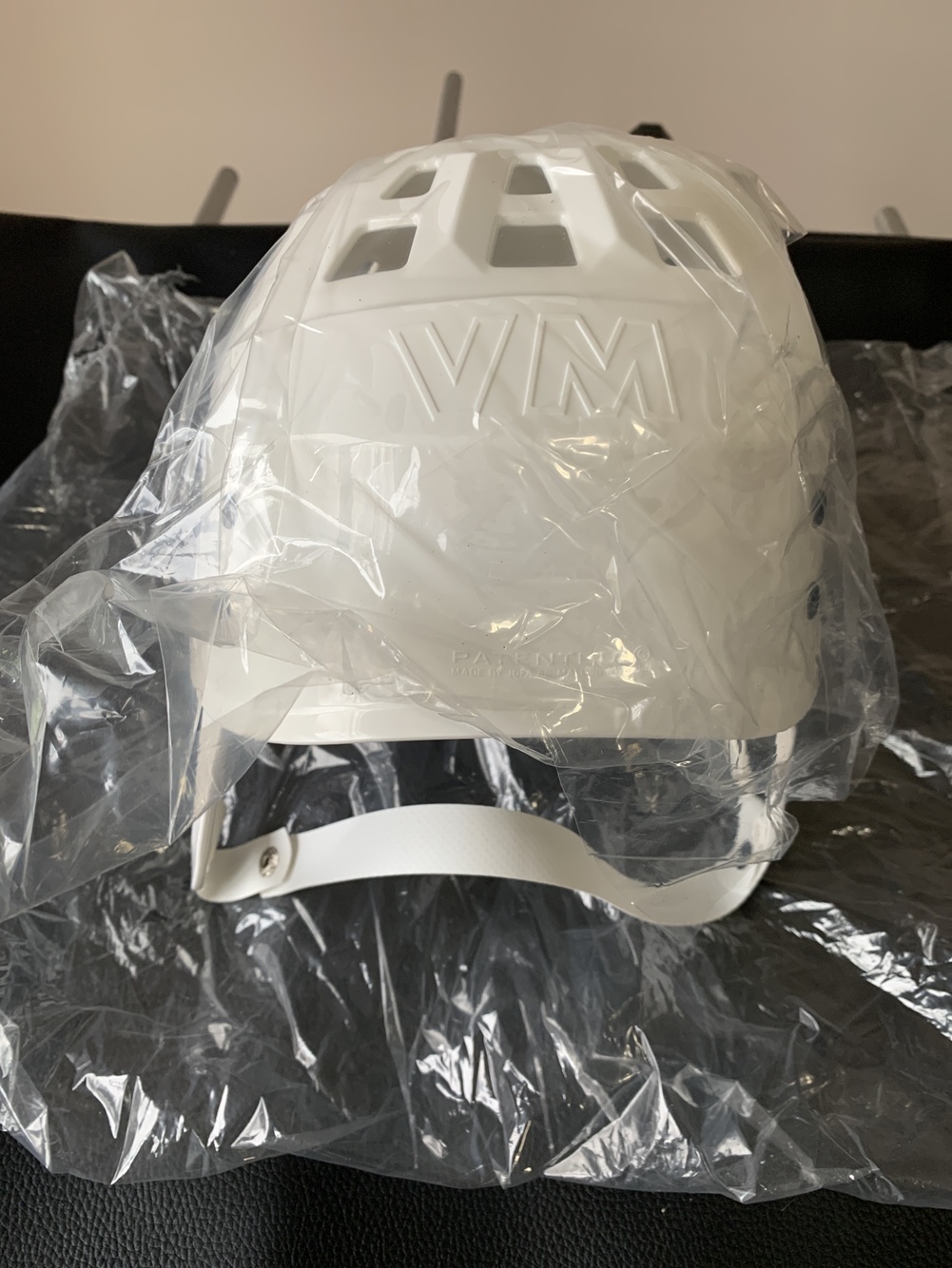 VINTAGE WAYNE GRETZKY JOFA HOCKEY HELMET BRAND NEW NEVER SCREWED