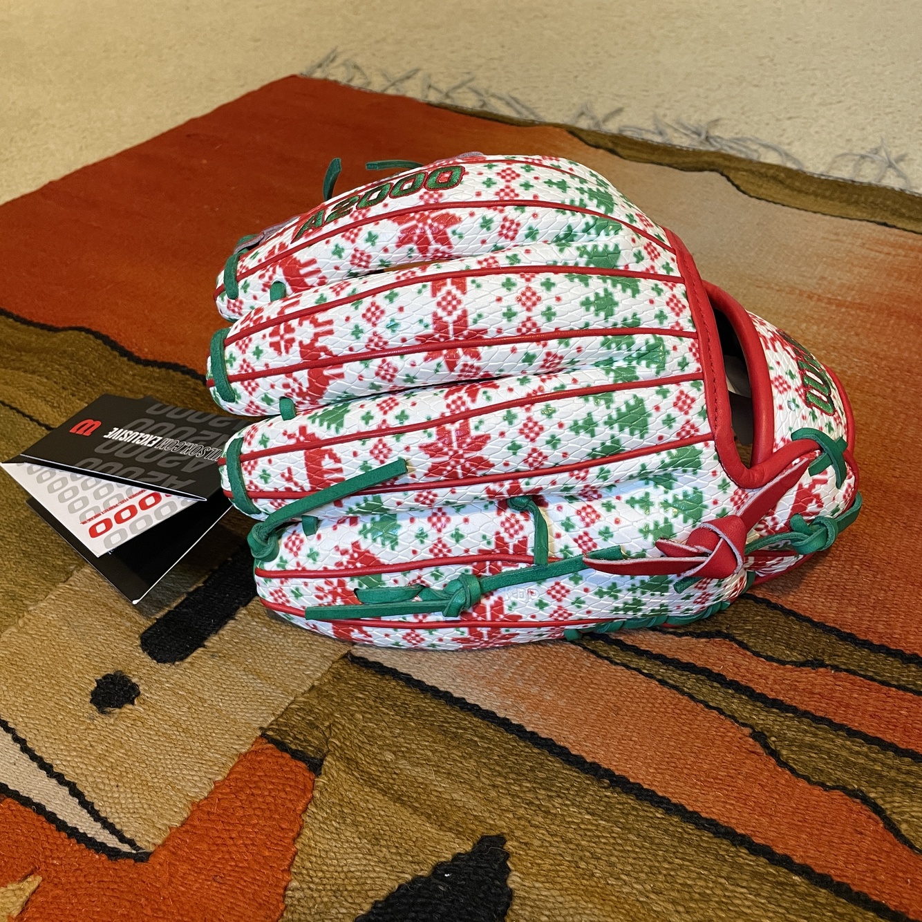 Brand New 'Instagram Exclusive' Wilson A2000 1975 'Ugly Christas