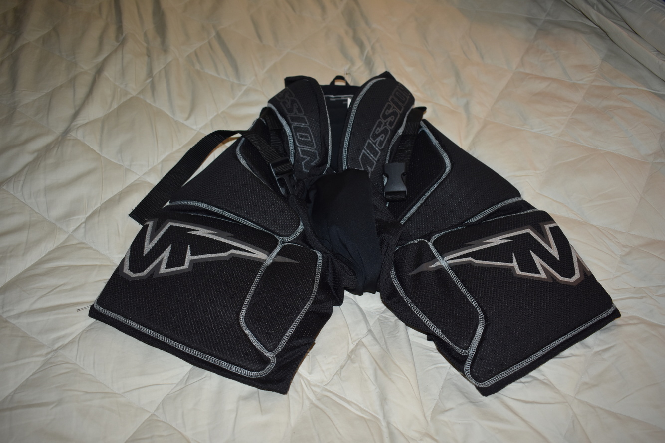NEW Mission RH Inline Hockey Girdle, Junior Large With Tags