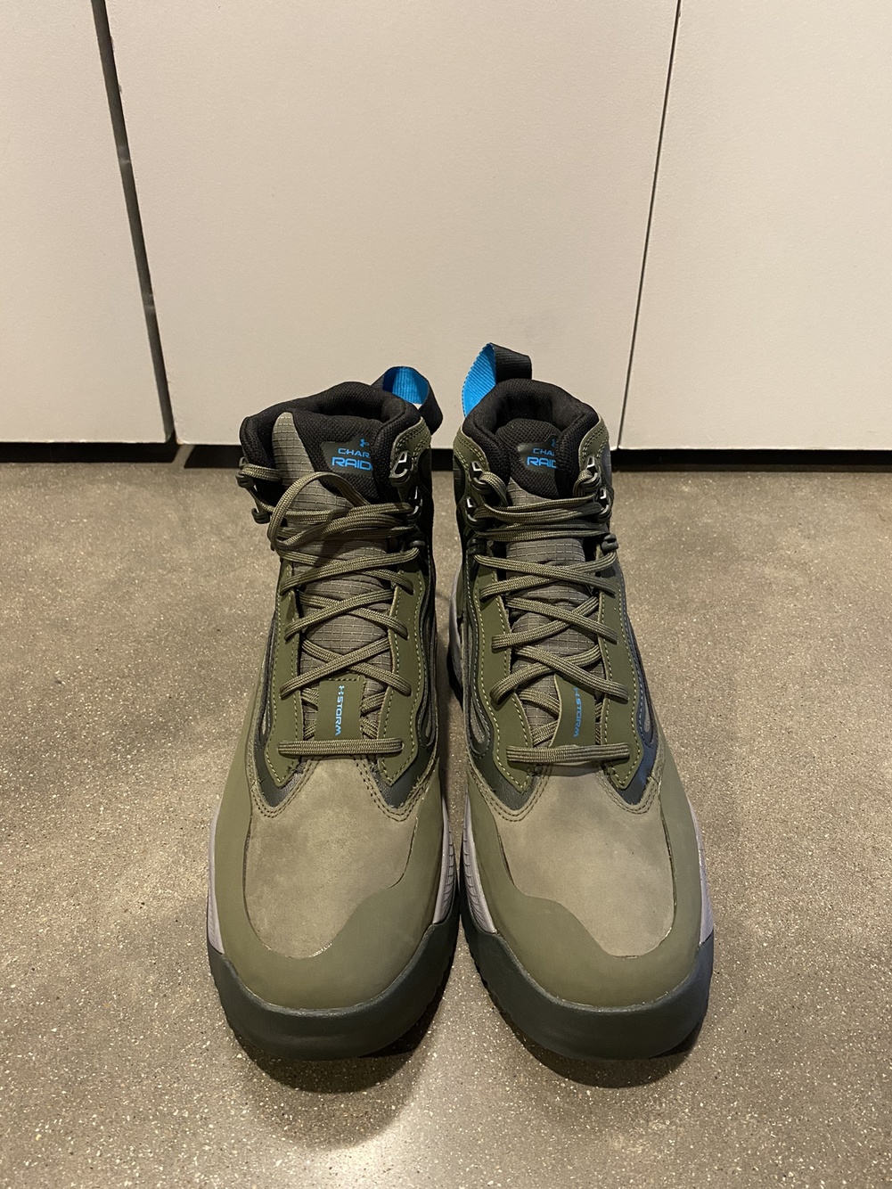 Under Armour 3024265 Men's UA Charged Raider Mid Waterproof Hiking Trail Boots SidelineSwap