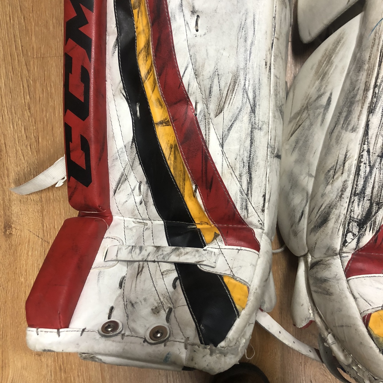 CCM Lefevre 30+1 TGC SPEC Goalie Pads SidelineSwap