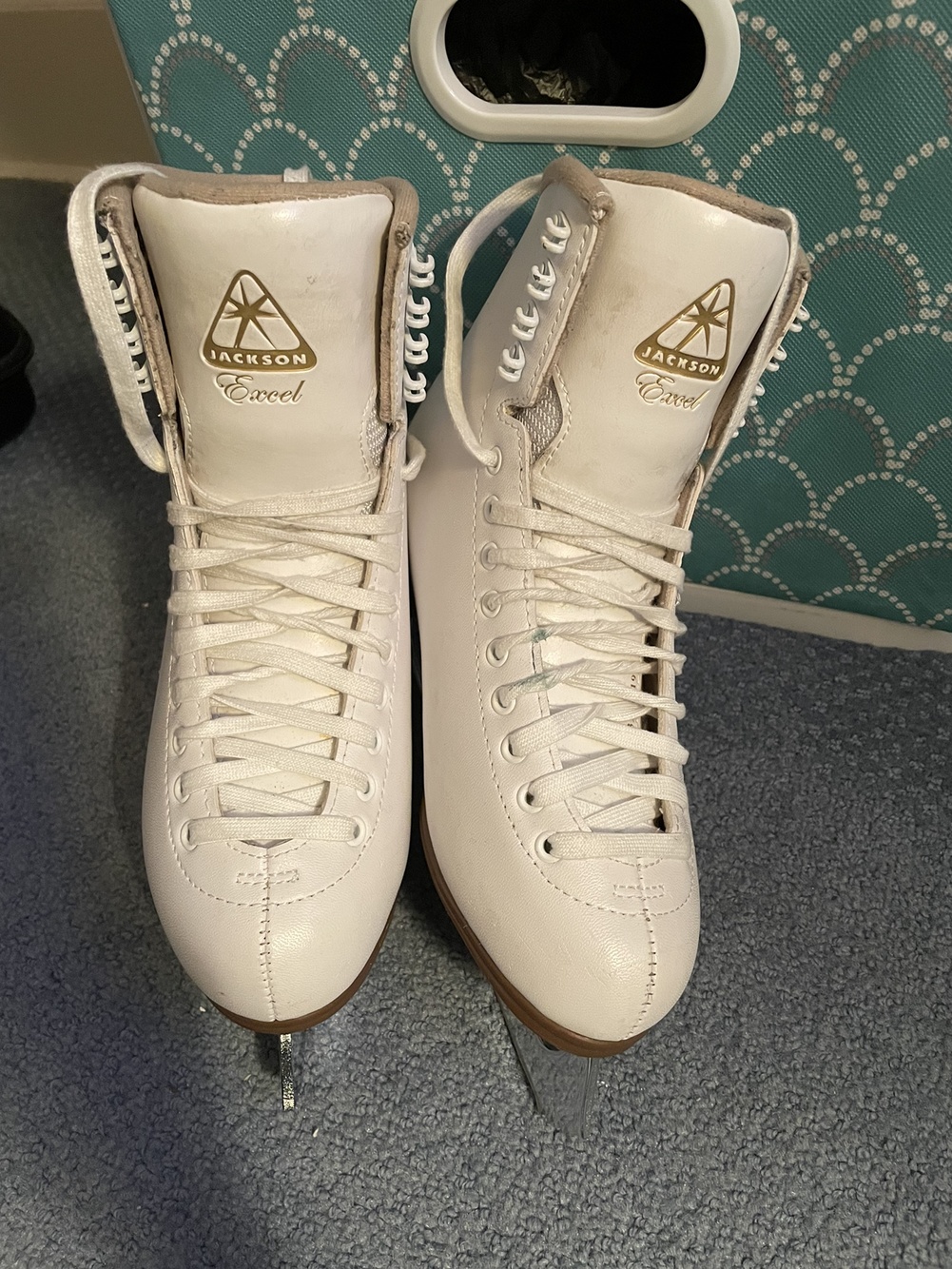 White Used Jackson Size 6 Figure Skates SidelineSwap