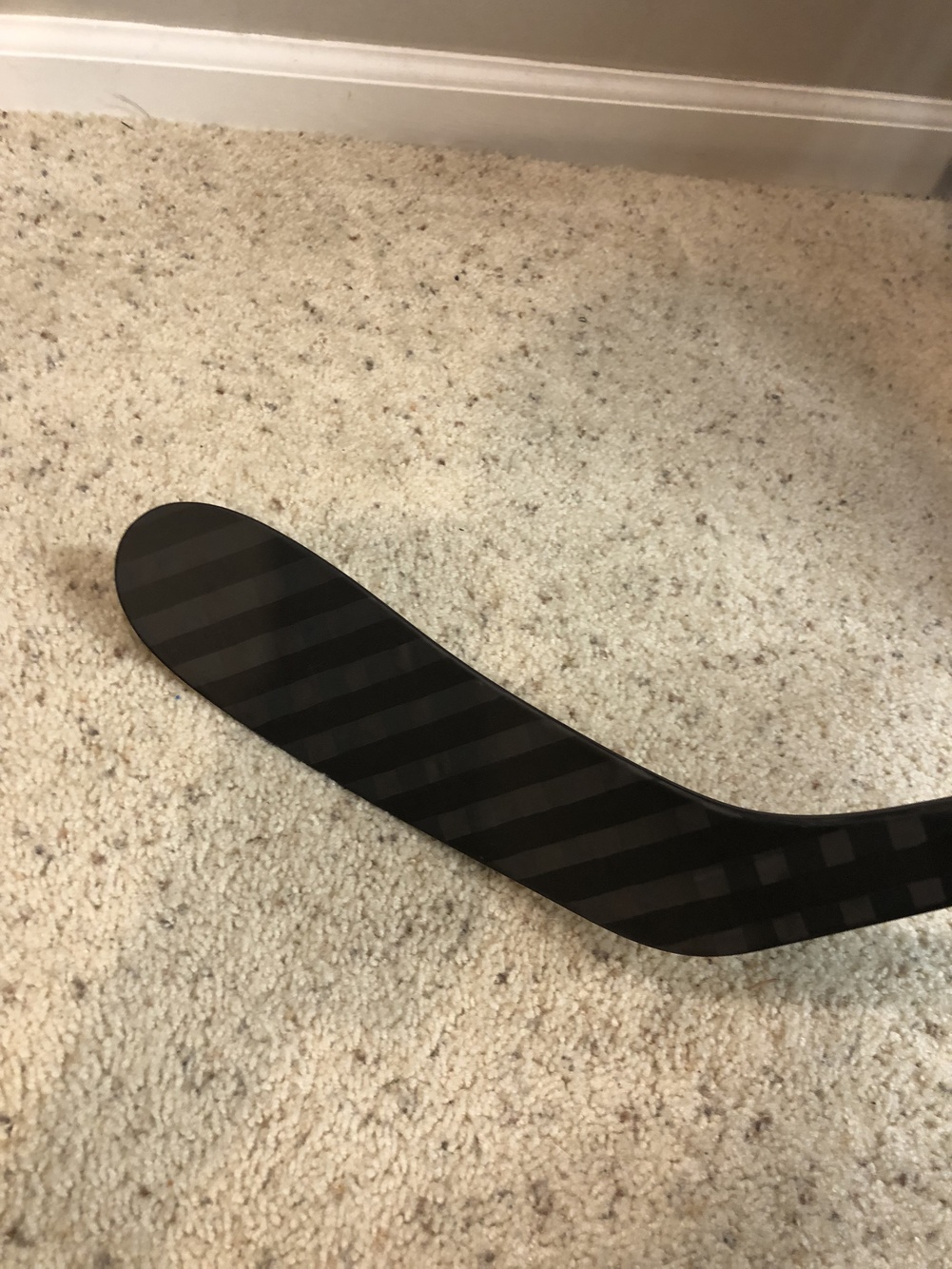 NEW RH CCM Super Tacks Team Stick Senior P28 75 Flex SidelineSwap