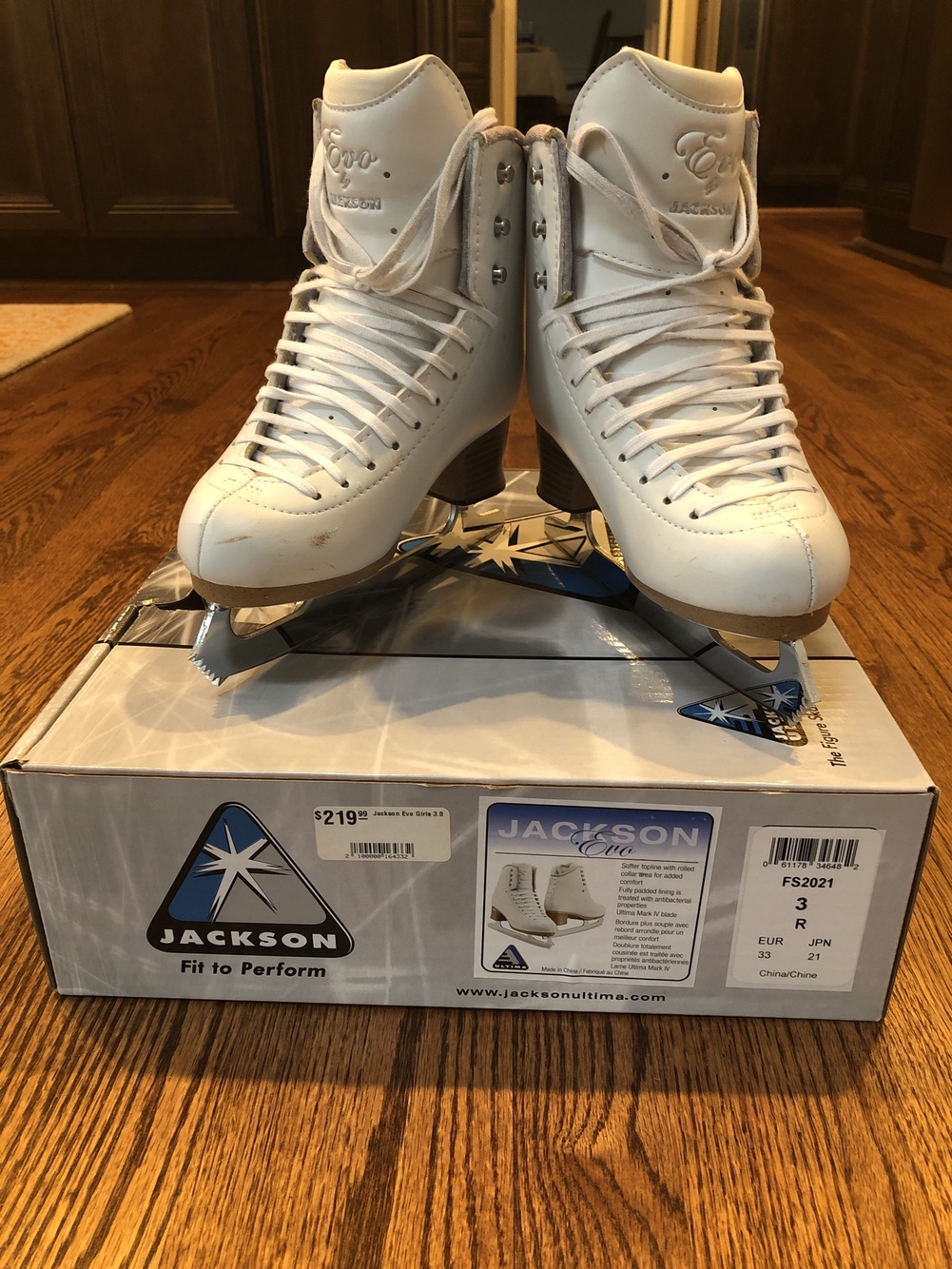 Jackson Evo size 3R girls figure skate SidelineSwap