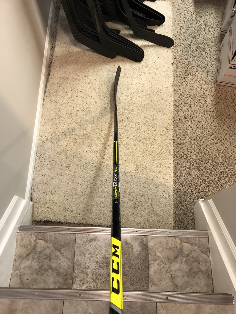 NEW LH CCM Super Tacks Team Stick Intermediate P29 65 Flex SidelineSwap