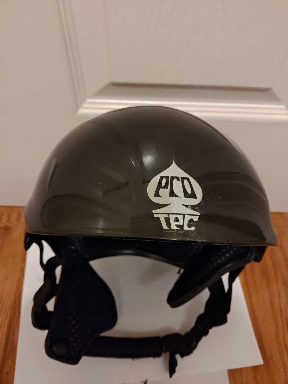 Used Snowboard / Ski Winter Sports Helmet SidelineSwap